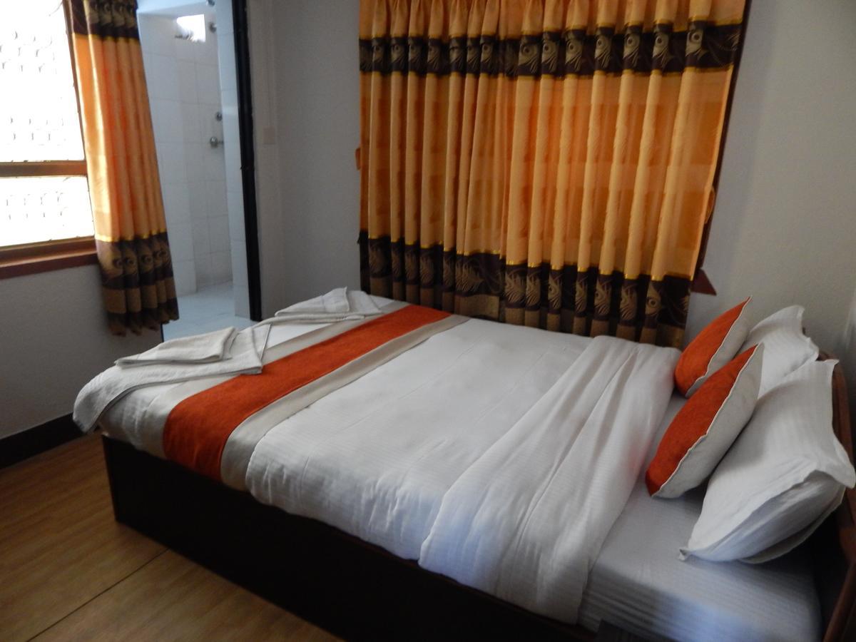 Hotel Giramondo カトマンズ エクステリア 写真